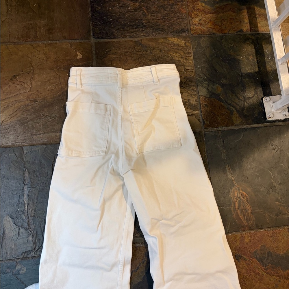 Zara Women's Cream/White High-Rise Jean—Size 2